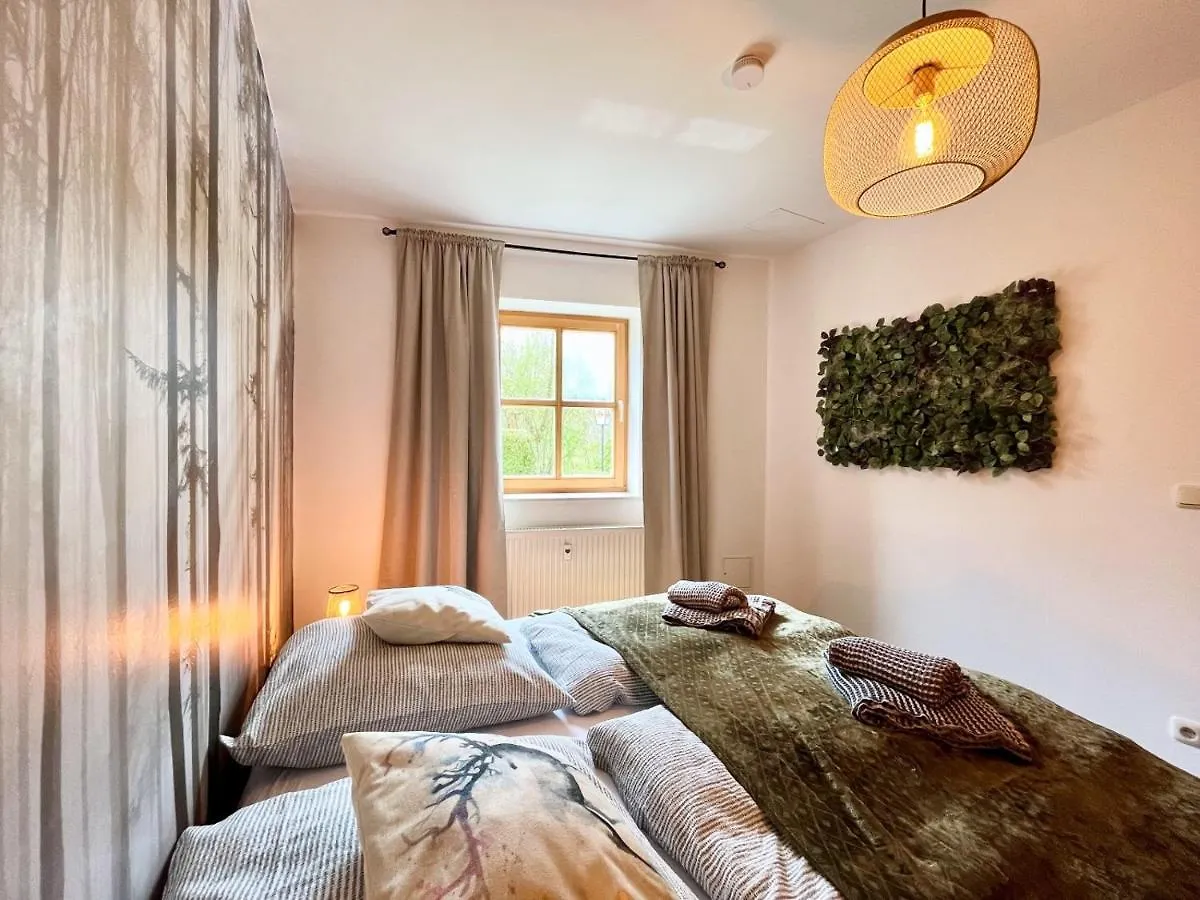 Gemuetliches Seeapartment Am Berg Arrach Apartment