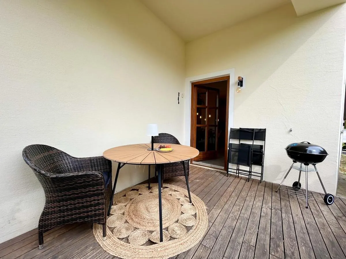 Gemuetliches Seeapartment Am Berg Arrach Apartment