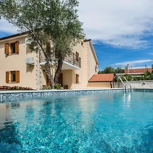 Diamant With Pool & Whirlpool Apartment Čižići